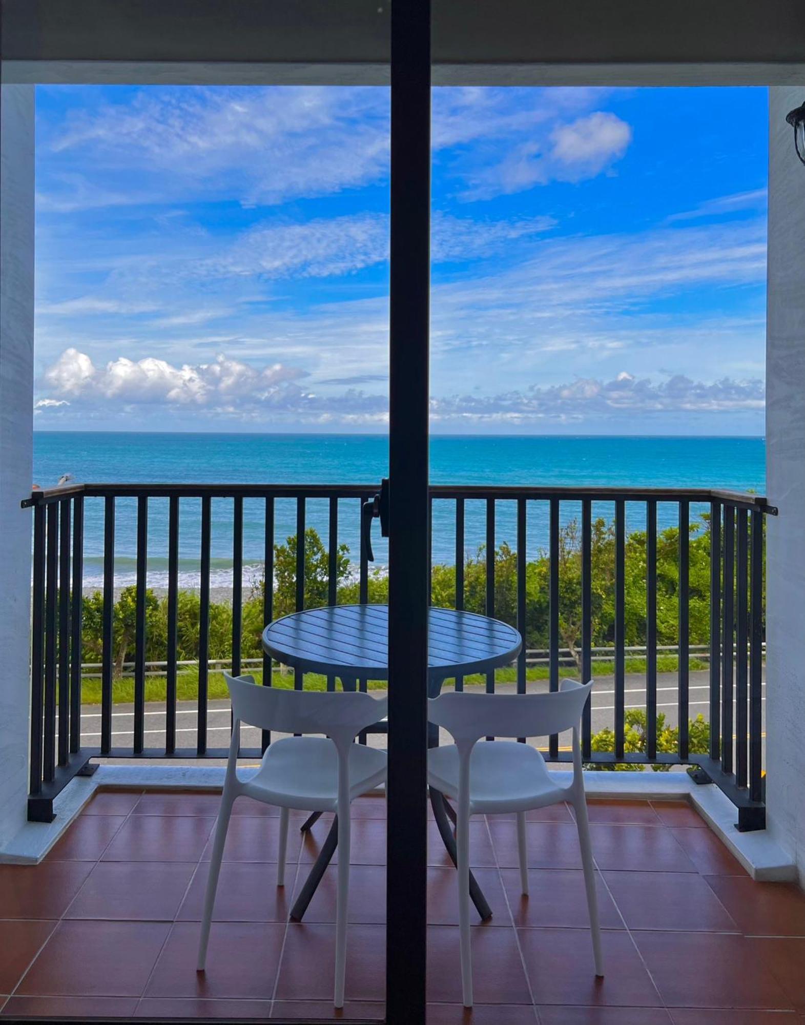 Taitung Blue Sea Villa Чънгун Екстериор снимка