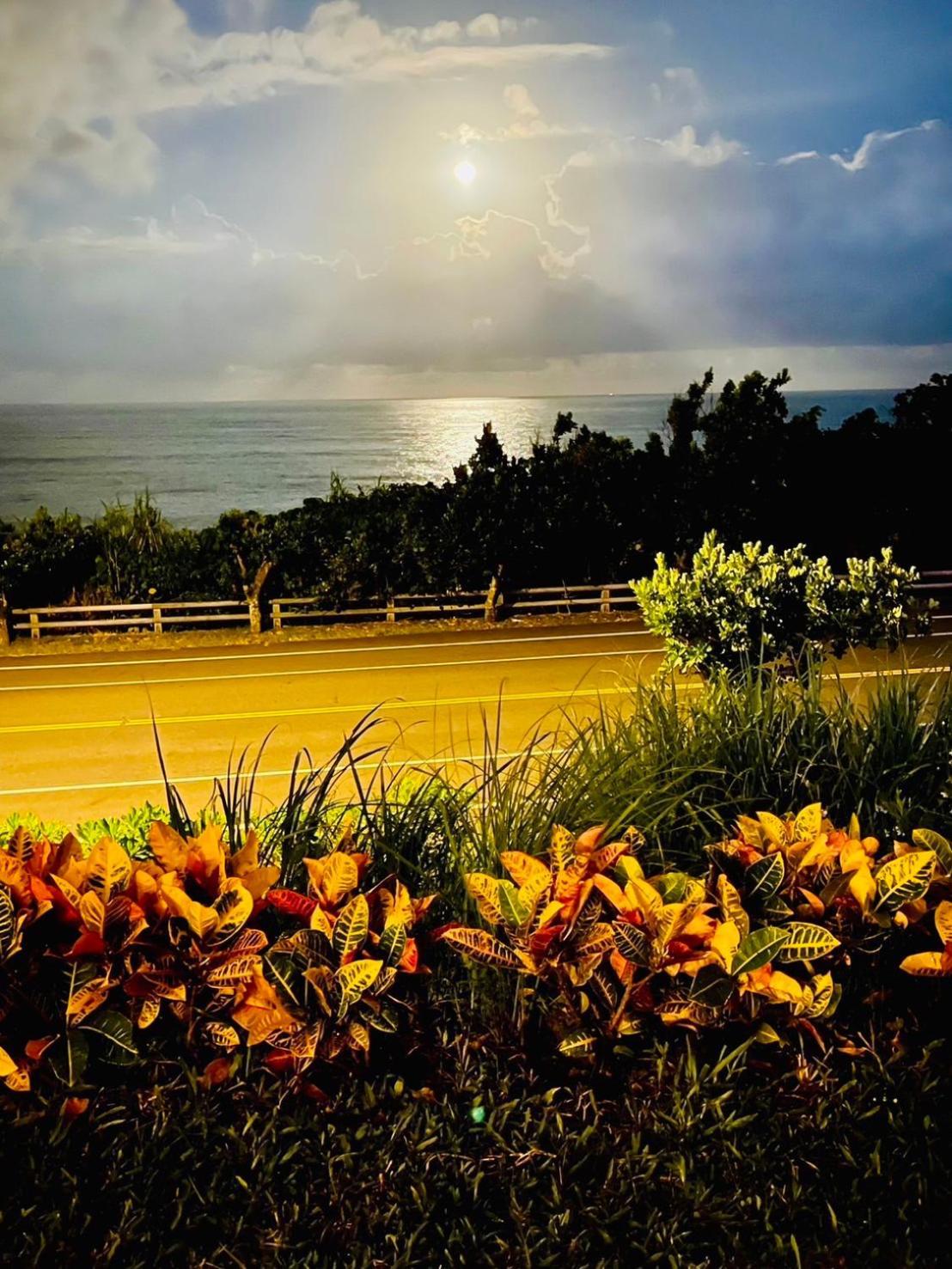 Taitung Blue Sea Villa Чънгун Екстериор снимка