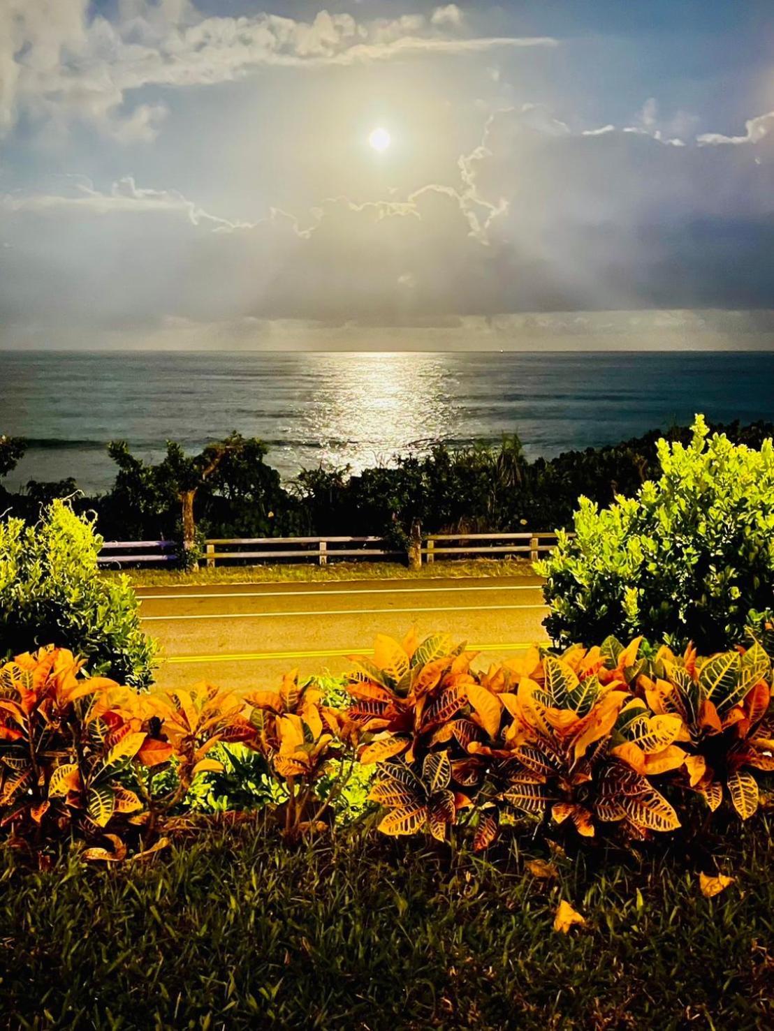 Taitung Blue Sea Villa Чънгун Екстериор снимка