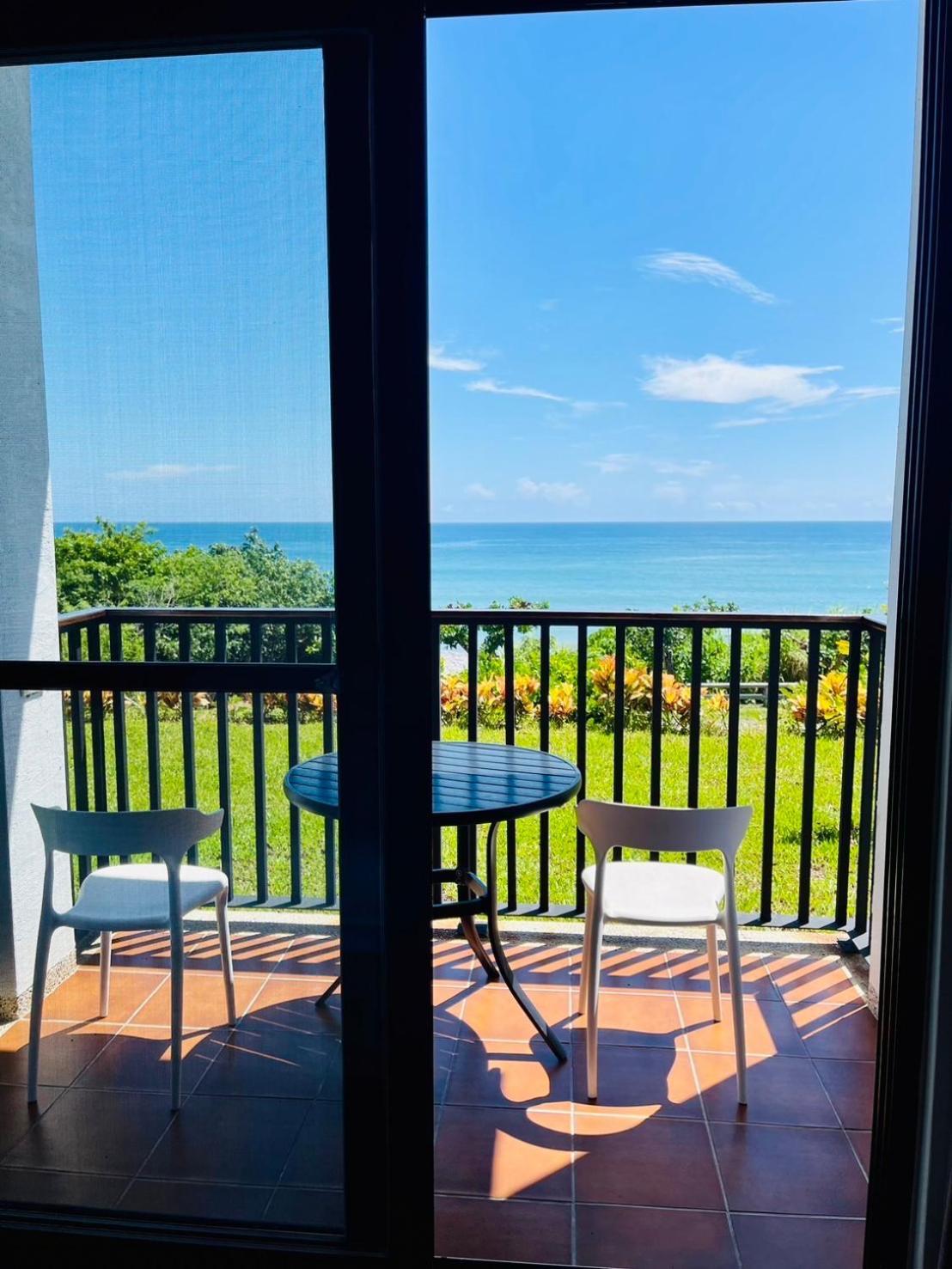 Taitung Blue Sea Villa Чънгун Екстериор снимка