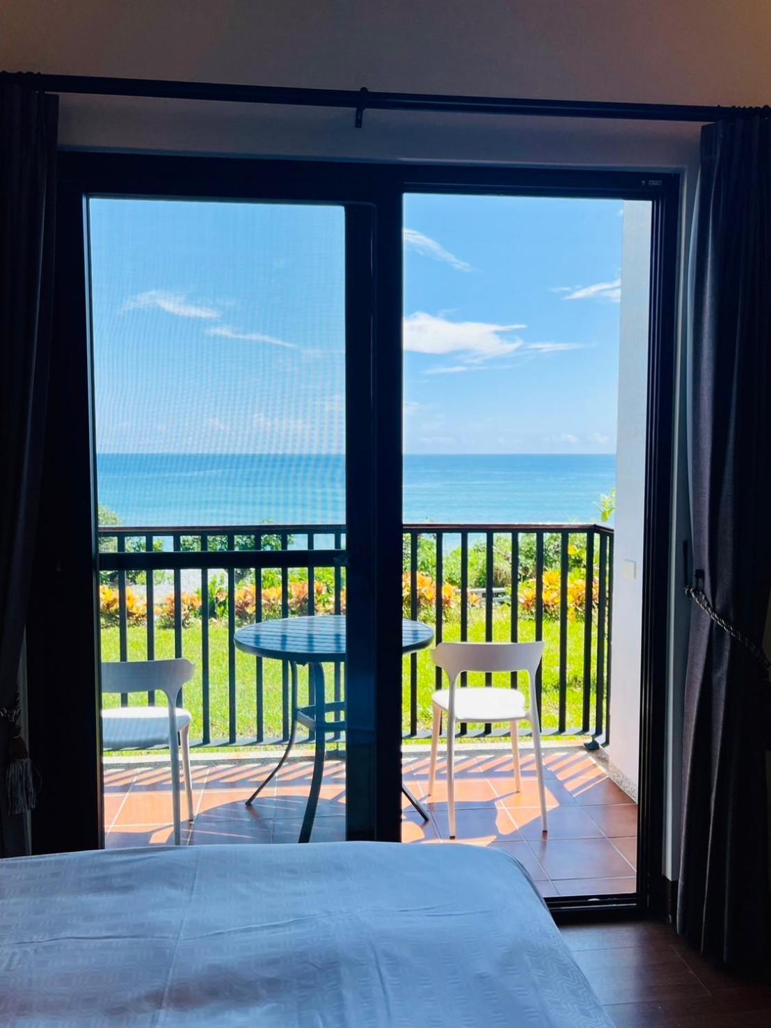 Taitung Blue Sea Villa Чънгун Екстериор снимка