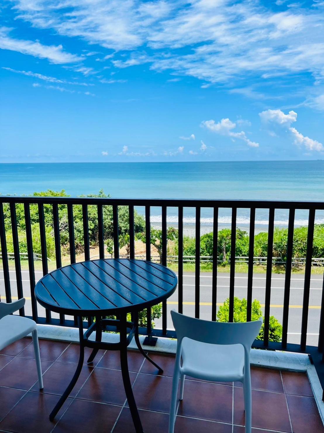 Taitung Blue Sea Villa Чънгун Екстериор снимка