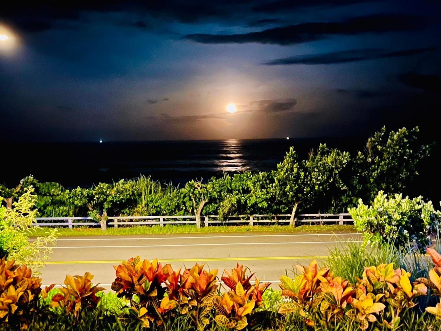 Taitung Blue Sea Villa Чънгун Екстериор снимка