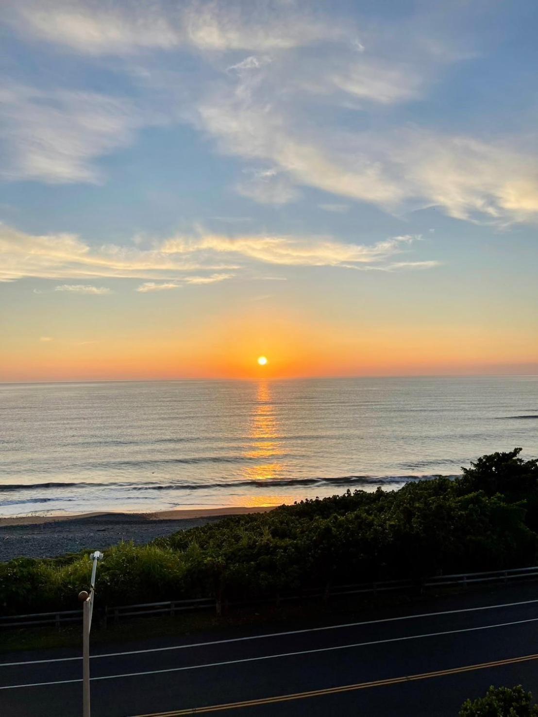 Taitung Blue Sea Villa Чънгун Екстериор снимка
