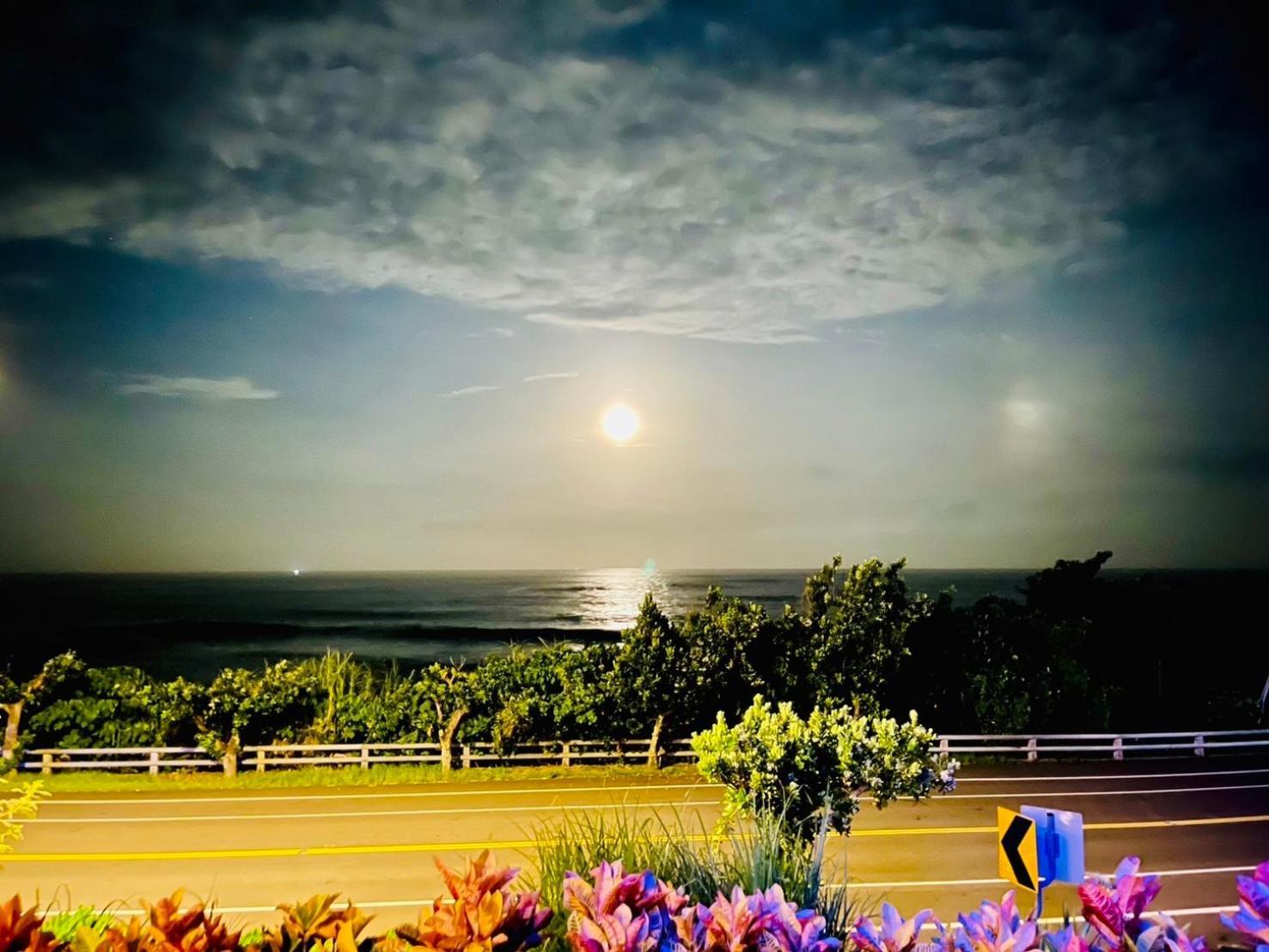 Taitung Blue Sea Villa Чънгун Екстериор снимка