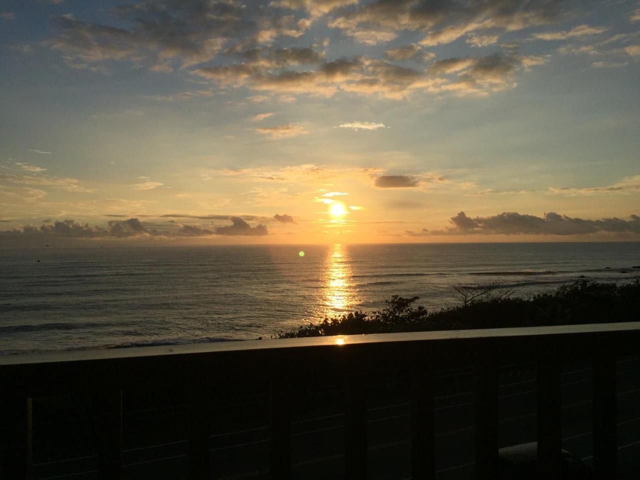 Taitung Blue Sea Villa Чънгун Екстериор снимка